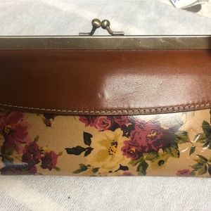 Beautiful Patricia Nash Italian leather wallet